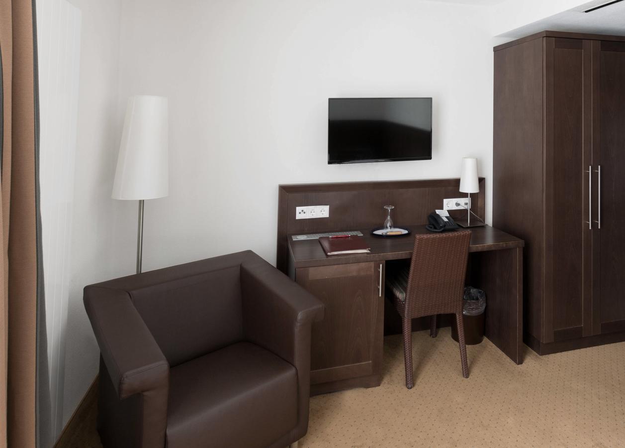 Restaurant & Hotel Engelkeller Memmingen Dış mekan fotoğraf