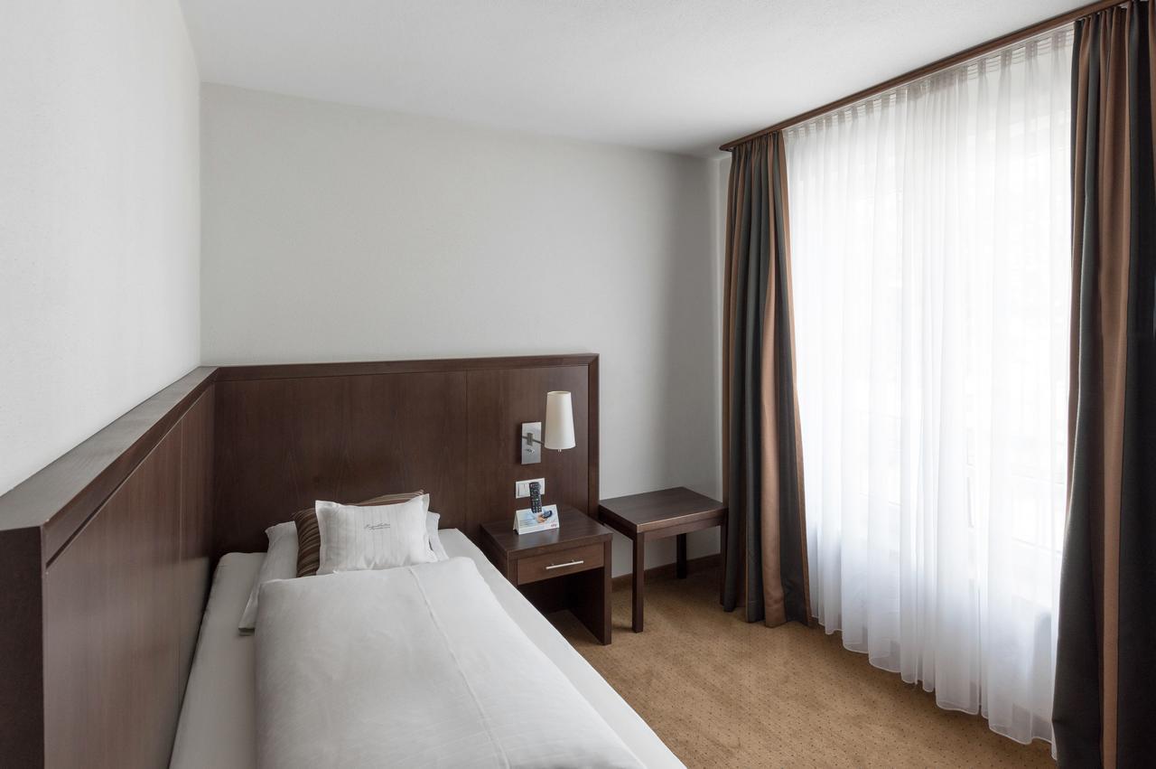 Restaurant & Hotel Engelkeller Memmingen Dış mekan fotoğraf